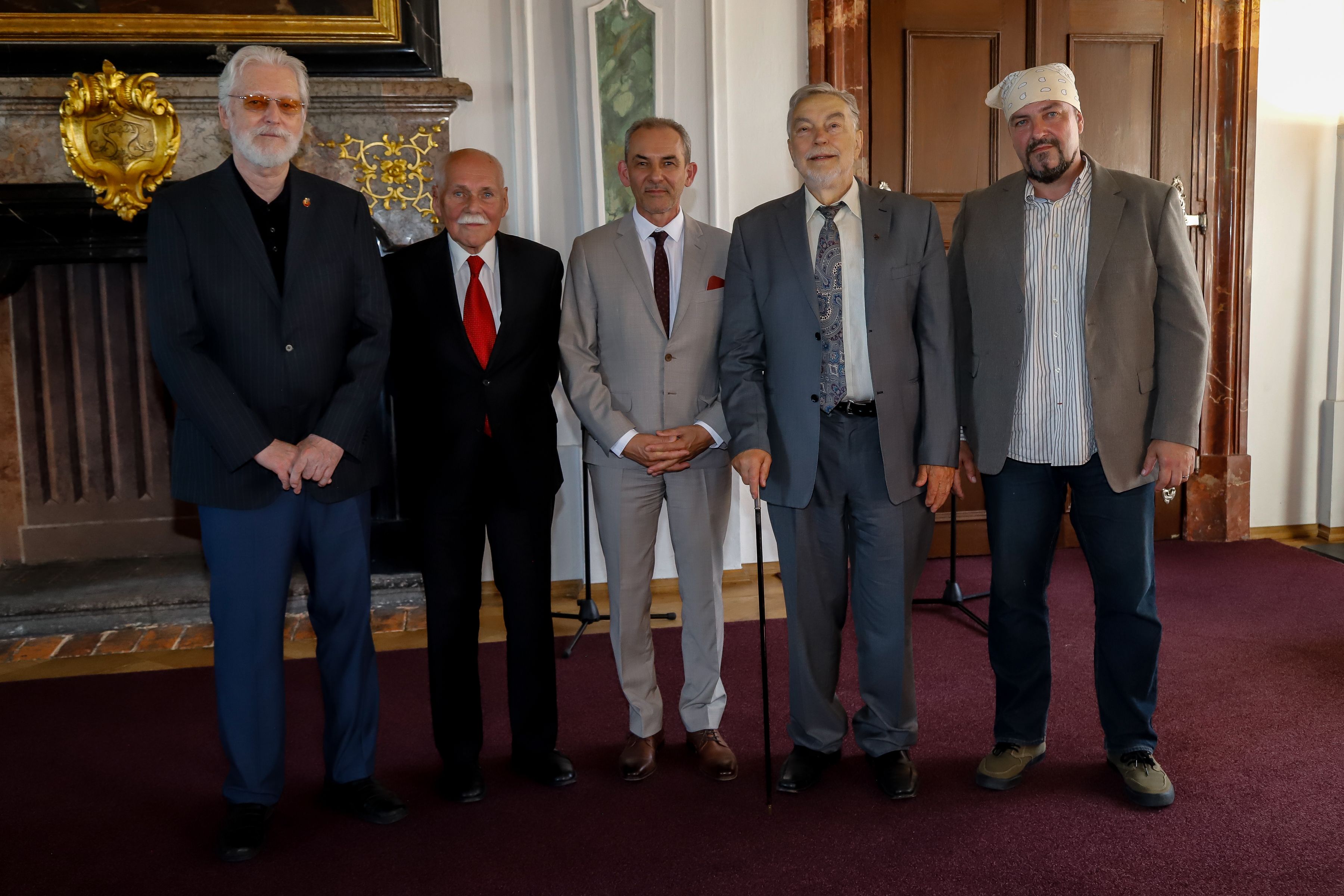 Prof. Bedřich Moldan se stal čestným občanem Prahy 6