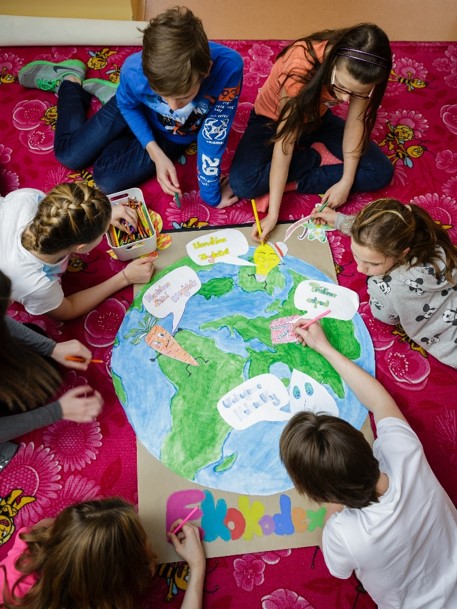 Naplňování cíle SDG č. 12 prostřednictvím vzdělávání. Program Odpovědná spotřeba, Ekoškola, Tereza, vzdělávací centrum, z.ú.